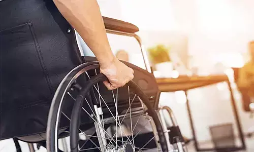 Chiropathy Treatment: एमपी में पैरालिसिस का नई तकनीक से इलाज, सर्जरी व दवाइयों की जरूरत नहीं