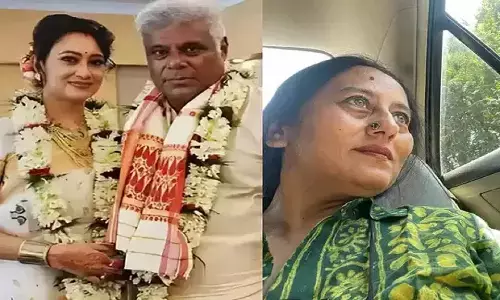 Ashish Vidyarthi First Wife: फेमस एक्टर आशीष विद्यार्थी ने 60 साल की उम्र में रचाई दूसरी शादी, जानिए कहां हैं उनकी पहली वाइफ? Ashish Vidyarthi First Wife: फेमस एक्टर आशीष विद्यार्थी ने 60 साल की उम्र में रचाई दूसरी शादी, जानिए कहां हैं उनकी पहली वाइफ?