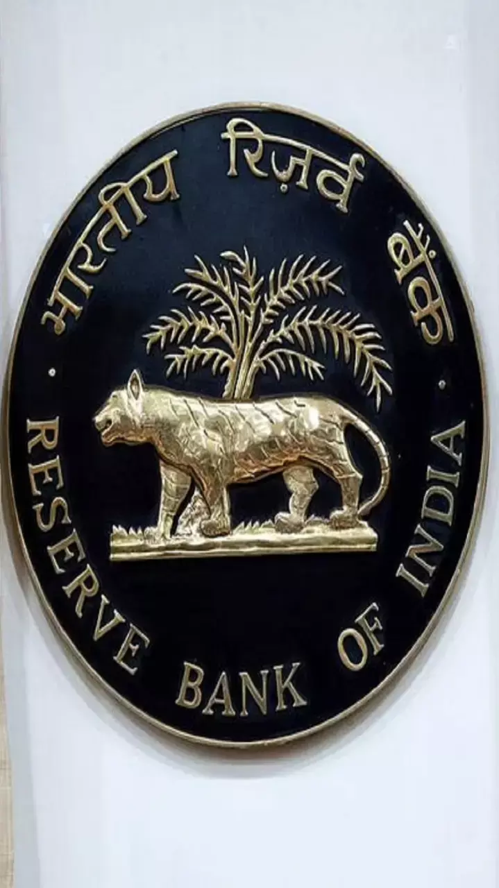 बैंक अकाउंट में कितने सिक्के कर सकते हैं जमा? जानें RBI के नियम