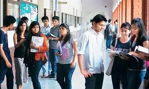 MP Higher Education Loan Guarantee Scheme: छात्र उच्च शिक्षा के लिए ले सकते हैं लोन, योजना में आवेदन करने की प्रक्रिया, नियम व पात्रता जान लें