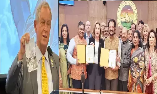 अमेरिका के संसद में मंत्रोच्चारण से शुरू हुई Hindu-American Conference, US MP ने कहा- इंडियंस के पास अगला प्रेसिडेंट चुनने की ताकत अमेरिका के संसद में मंत्रोच्चारण से शुरू हुई Hindu-American Conference, US MP ने कहा- इंडियंस के पास अगला प्रेसिडेंट चुनने की ताकत