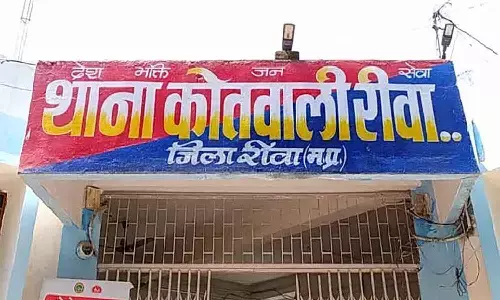 रीवा में पुलिस ने पकड़ी 48 हजार रुपये की अवैध शराब, चार आरोपी गिरफ्तार