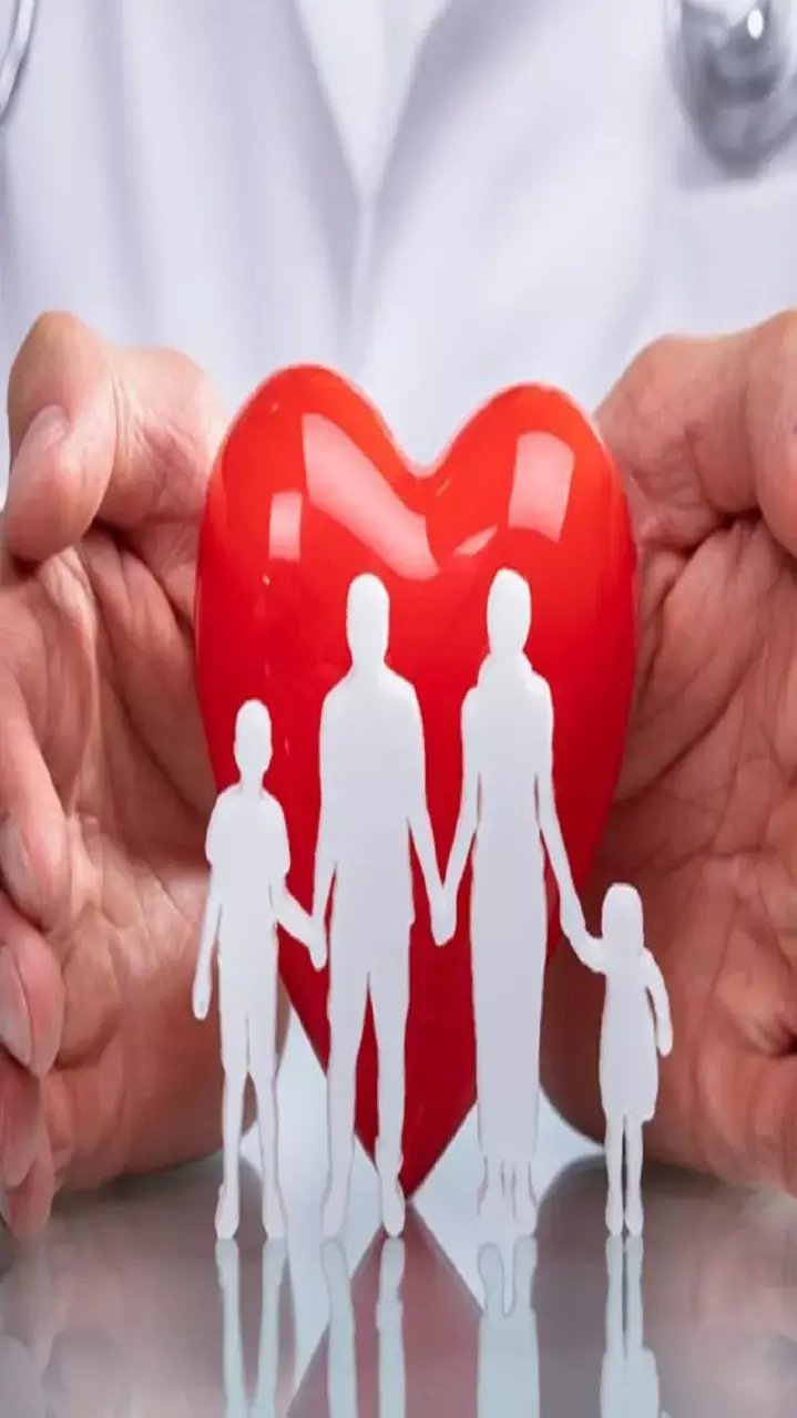 बेस्ट हेल्थ इंश्योरेंस प्लान कैसे चुनें? इन बातों का रखना होगा ध्यान