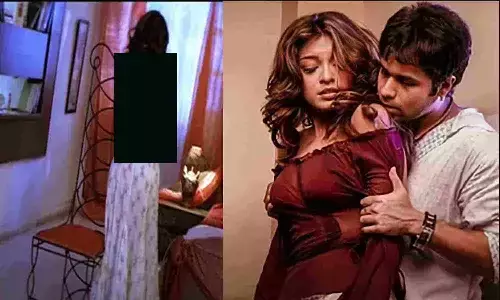 कुर्सी में बैठकर Emraan Hashmi और Tanushree Dutta देने लगे इंटिमेट सीन, फिर टूट गई कुर्सी...देखे Video