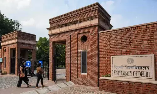 DU Admission 2023: स्नातक पाठ्यक्रमों में नये शैक्षणिक सत्र 2023-24 के लिए दाखिले का नोटिफिकेशन जारी