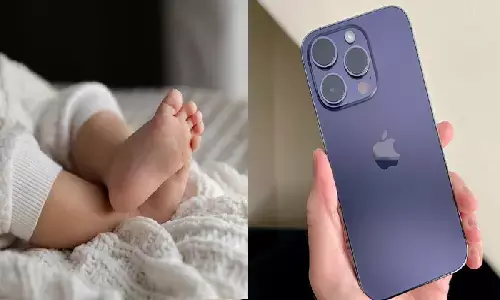 iPhone के लिए 8 महीने के बच्चे को बेचा! बचे हुए पैसों से मौज की, 7 साल की बेटी भी नीलाम करने वाले थे पति-पत्नी