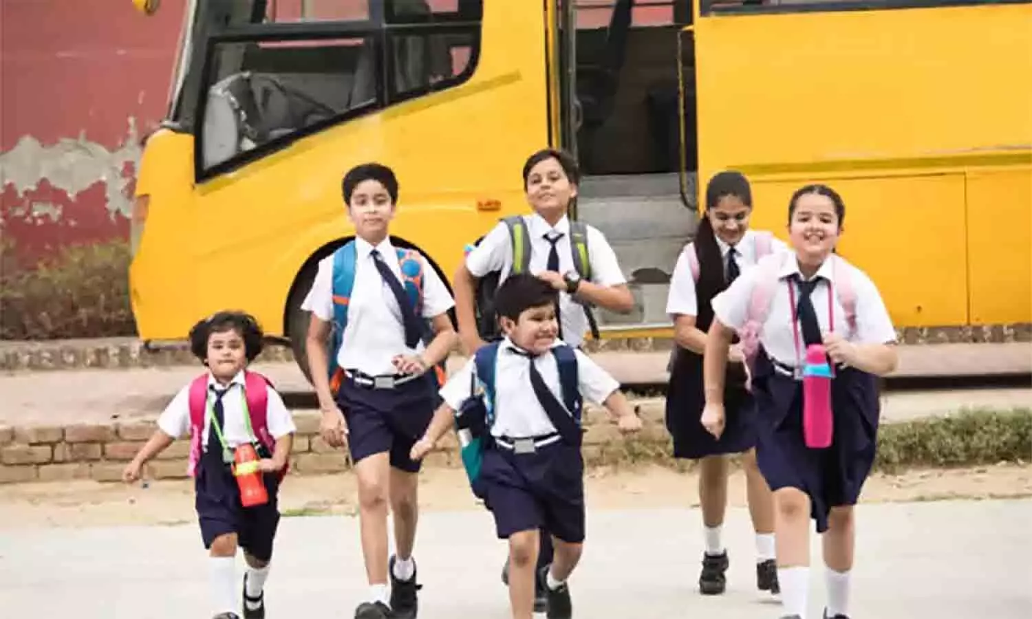 School Holiday: कक्षा 1 से 12वीं तक स्कूली छात्रों के लिए बड़ी खबर, राज्य सरकार की महत्वपूर्ण तैयारी, इतने दिन बंद रहेंगे स्कूल!