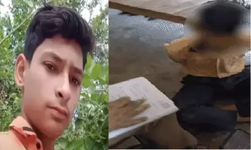 कानपुर: क्लासरूम के अंदर क्लासमेट ने 10वीं के छात्र की चाकू मारकर हत्या कर दी! 2 दिन पहले झगड़ा हुआ था कानपुर: क्लासरूम के अंदर क्लासमेट ने 10वीं के छात्र की चाकू मारकर हत्या कर दी! 2 दिन पहले झगड़ा हुआ था