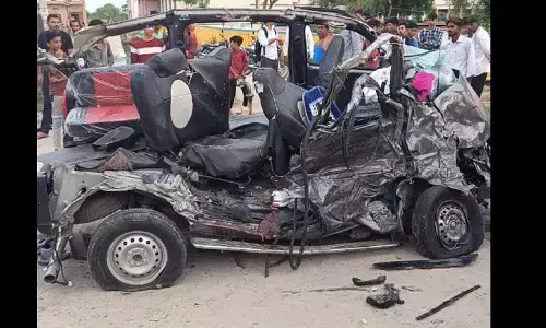 राजस्थान में भीषण सड़क हादसा: कार और बस की टक्कर में 7 की मौत