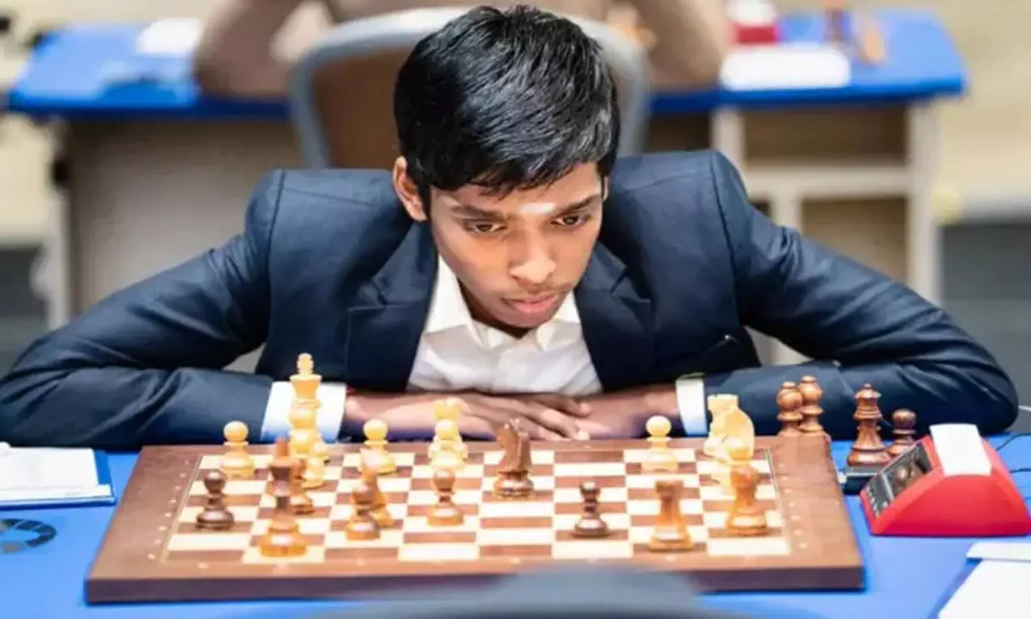 Chess World Cup 2023: जानें रमेशबाबू प्रज्ञानानंद के बारे में, 12 साल में बने ग्रैंडमास्टर, विश्व चैम्पियन को देंगे टक्कर Chess World Cup 2023: जानें रमेशबाबू प्रज्ञानानंद के बारे में, 12 साल में बने ग्रैंडमास्टर, विश्व चैम्पियन को देंगे टक्कर