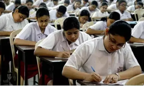 CBSE Board Exam New Rules 2023: अब साल में 2 बार होगी बोर्ड परीक्षा, केंद्रीय शिक्षा मंत्री ने दी जानकारी