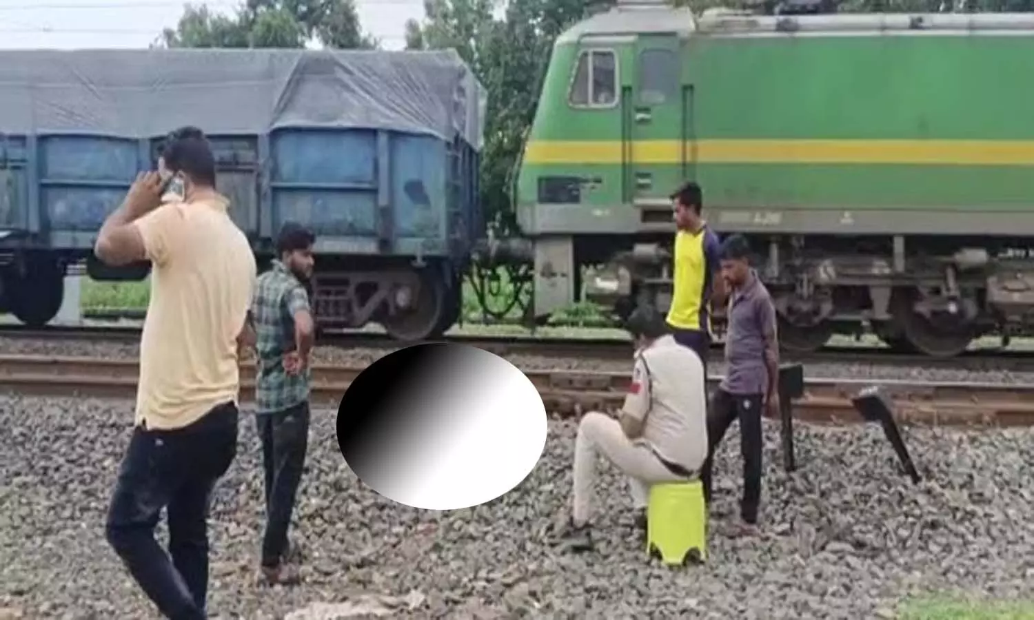 उमरिया में ट्रेन हादसों में दो लोगों की गई जान, युवक का एक हाथ व दोनों पैर कटकर हुआ अलग