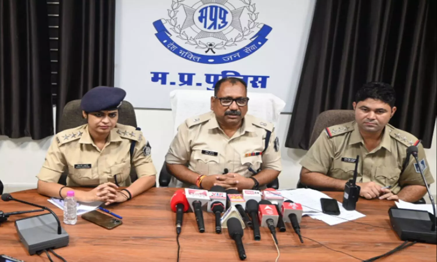 रीवा पुलिस ने चोरी की वारदातों को अंजाम देने वाले गैंग का किया पर्दाफाश, तीन बदमाश गिरफ्तार