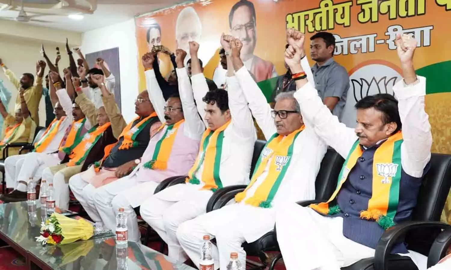 भाजपा में राज का ग्रैंड वेलकम: सिद्धार्थ तिवारी का रीवा में सैकड़ों समर्थकों ने किया जोरदार स्वागत, कांग्रेस छोड़कर पहली बार BJP कार्यालय पहुंचे