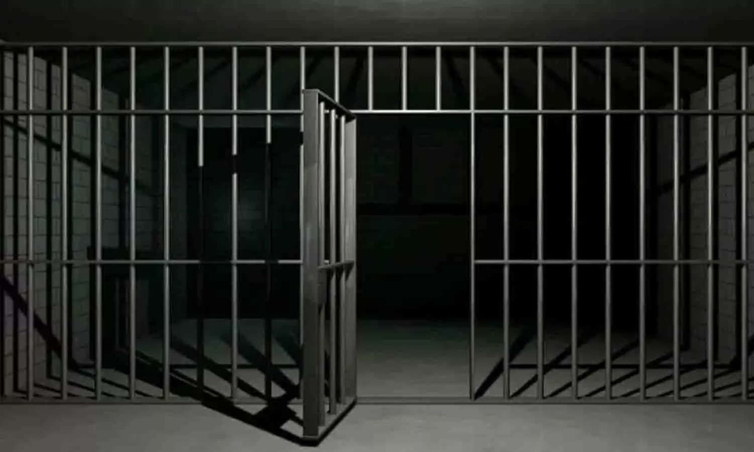 रीवा: नशीली कफ सिरफ अवैध रूप से बेचने वाले  3 आरोपियों को 10-10 साल की सजा व 1-1 लाख रूपये का जुर्माना