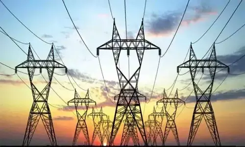 MP में विद्युतीकरण में अनियिमितता और नियमों की अवहेलना पर 6 विद्युत अफसरों पर कार्रवाई MP में विद्युतीकरण में अनियिमितता और नियमों की अवहेलना पर 6 विद्युत अफसरों पर कार्रवाई