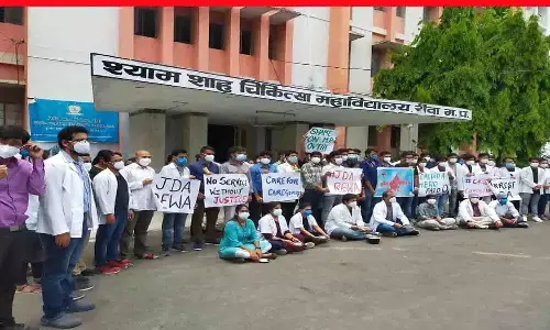 रीवा में जूनियर डॉक्टर फिर हड़ताल पर जाएंगे: 10 को विरोध, 11-12 को रुटीन सेवाएं बंद करेंगे; 13 से इमरजेंसी सेवाओं में भी नहीं होंगे शामिल जूडा