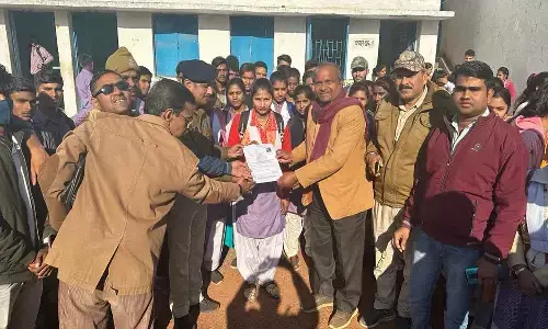 रीवा: मऊगंज ज़िले में जाकर शासकीय महाविद्यालय मउगंज और हनुमना में परिवहन विभाग ने सड़क सुरक्षा सप्ताह का किया आयोजन रीवा: मऊगंज ज़िले में जाकर शासकीय महाविद्यालय मउगंज और हनुमना में परिवहन विभाग ने सड़क सुरक्षा सप्ताह का किया आयोजन