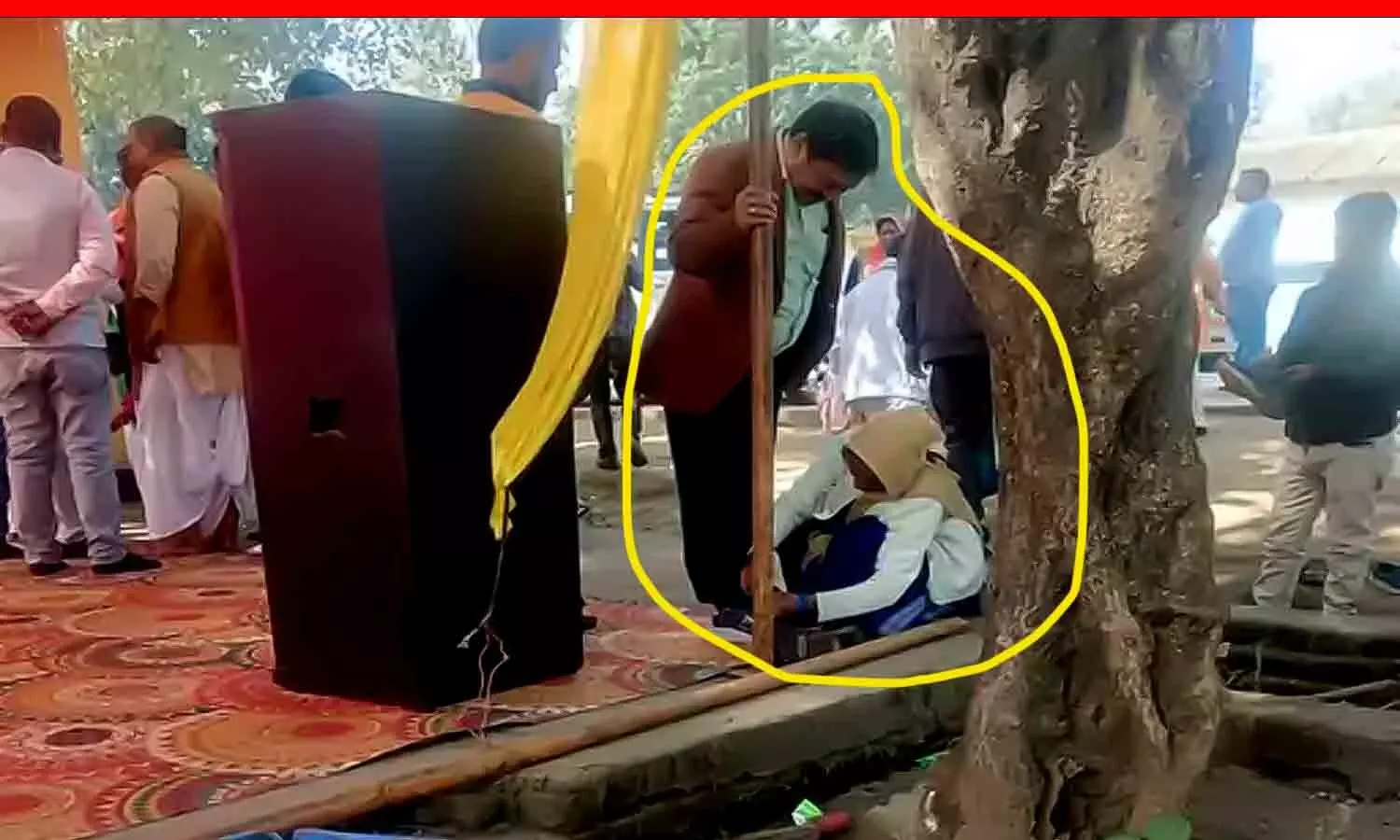 सीएम ने सिंगरौली में महिला कर्मचारी से लेस बंधवाने वाले SDM को सिर्फ हटाया, सस्पेंड क्यों नहीं किया? जानिए... सीएम ने सिंगरौली में महिला कर्मचारी से लेस बंधवाने वाले SDM को सिर्फ हटाया, सस्पेंड क्यों नहीं किया? जानिए...