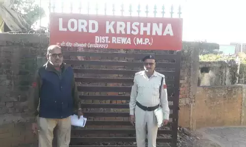 रीवा में नियम विरुद्ध चल रही 3 स्कूल बसे जप्त