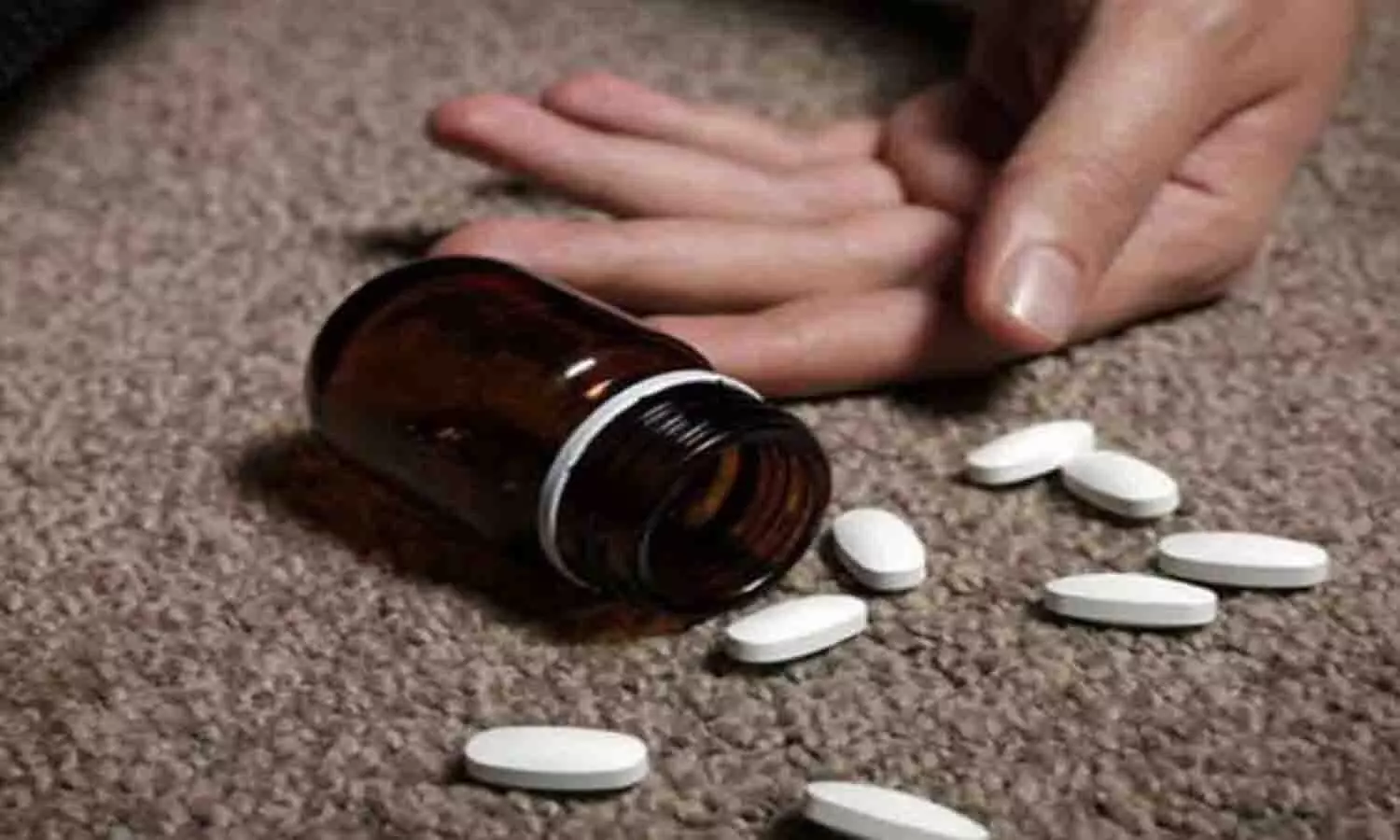 रीवा: बिग खबर! स्कूल में ही छात्रा ने पी लिया कीटनाशक, हुई मौत रीवा: बिग खबर! स्कूल में ही छात्रा ने पी लिया कीटनाशक, हुई मौत