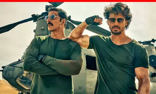 24 घंटे में बड़े मियां छोटे मियां का ट्रेलर करीना की क्रू से भी कम देखा गया, क्या थिएटर्स में करेगा कमाल?