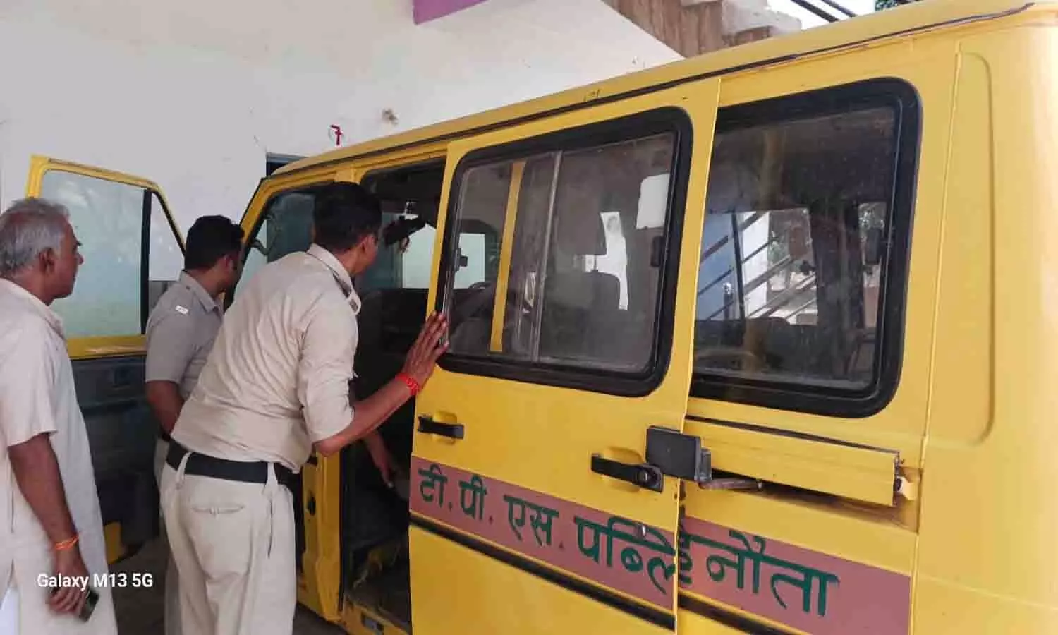 रीवा: 24 स्कूल बसों पर चालानी कार्यवाही 20 स्कूल बसे जप्त