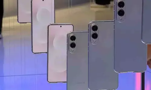 Samsung Galaxy S25 Edge Ultra-Slim Design