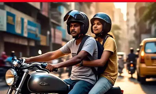 सभी टू-व्हीलर में ABS अनिवार्य होगा: सड़क हादसों पर निपटने के लिए केंद्र सरकार ने बनाई योजना, डीलर को भी देने होंगे दो हेलमेट