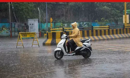 रीवा में सीजन की पहली झमाझम बारिश से जनजीवन प्रभावित, किसानों के खिले चेहरे