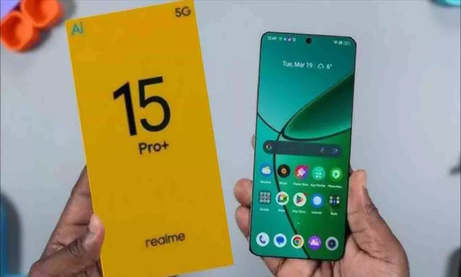 Realme 15 Pro Launch: Realme 15 Pro जल्द ही भारत में लॉन्च होने जा रहा है! जानें इसके शानदार फीचर्स, कैमरा, बैटरी, प्राइस और ऑनलाइन सेल की पूरी डिटेल..