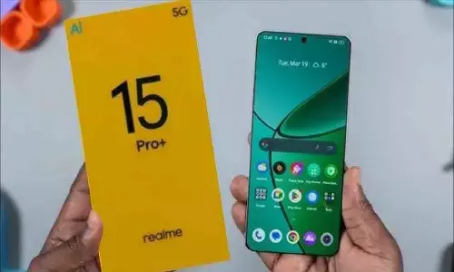 Realme 15 Pro Launch: Realme 15 Pro जल्द ही भारत में लॉन्च होने जा रहा है! जानें इसके शानदार फीचर्स, कैमरा, बैटरी, प्राइस और ऑनलाइन सेल की पूरी डिटेल..