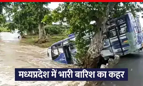 bus stuck in damoh bus stuck in damoh