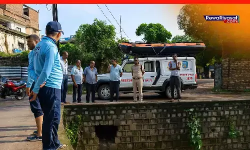 रीवा में नाले में बहे मासूम रुद्रांश का शव मिला, परिवार में मातम; बारिश की वजह से ओवरफ्लो था नाला