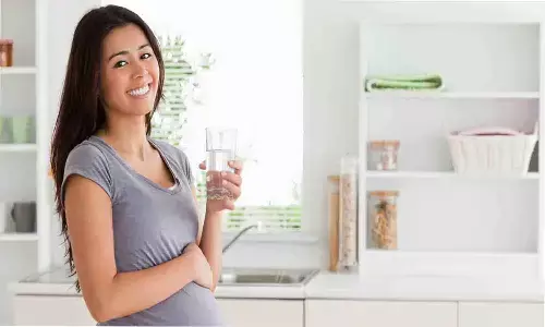 गर्भावस्था में कब पिएं नारियल पानी? Coconut Water के फायदे