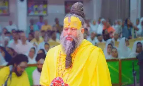 भाग्य और कर्म में कौन है शक्तिशाली? Premanand Maharaj का जवाब भाग्य और कर्म में कौन है शक्तिशाली? Premanand Maharaj का जवाब