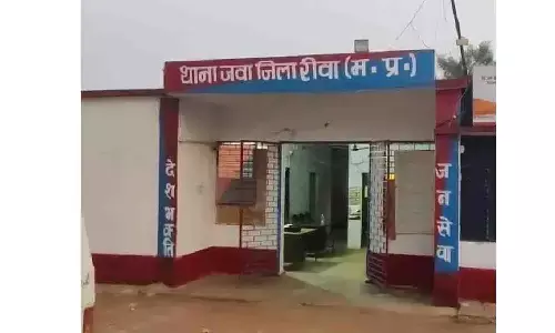 रीवा में 16 साल की युवती के शव को अंतिम संस्कार करने की जगह नदी में बहाया, पुलिस जांच में जुटी