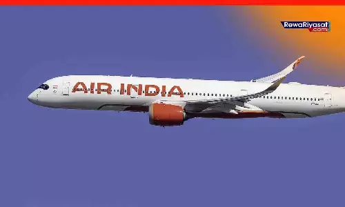 दिल्ली से इंदौर आ रही एयर इंडिया फ्लाइट की इमरजेंसी लैंडिंग, इंजन में लगी थी आग