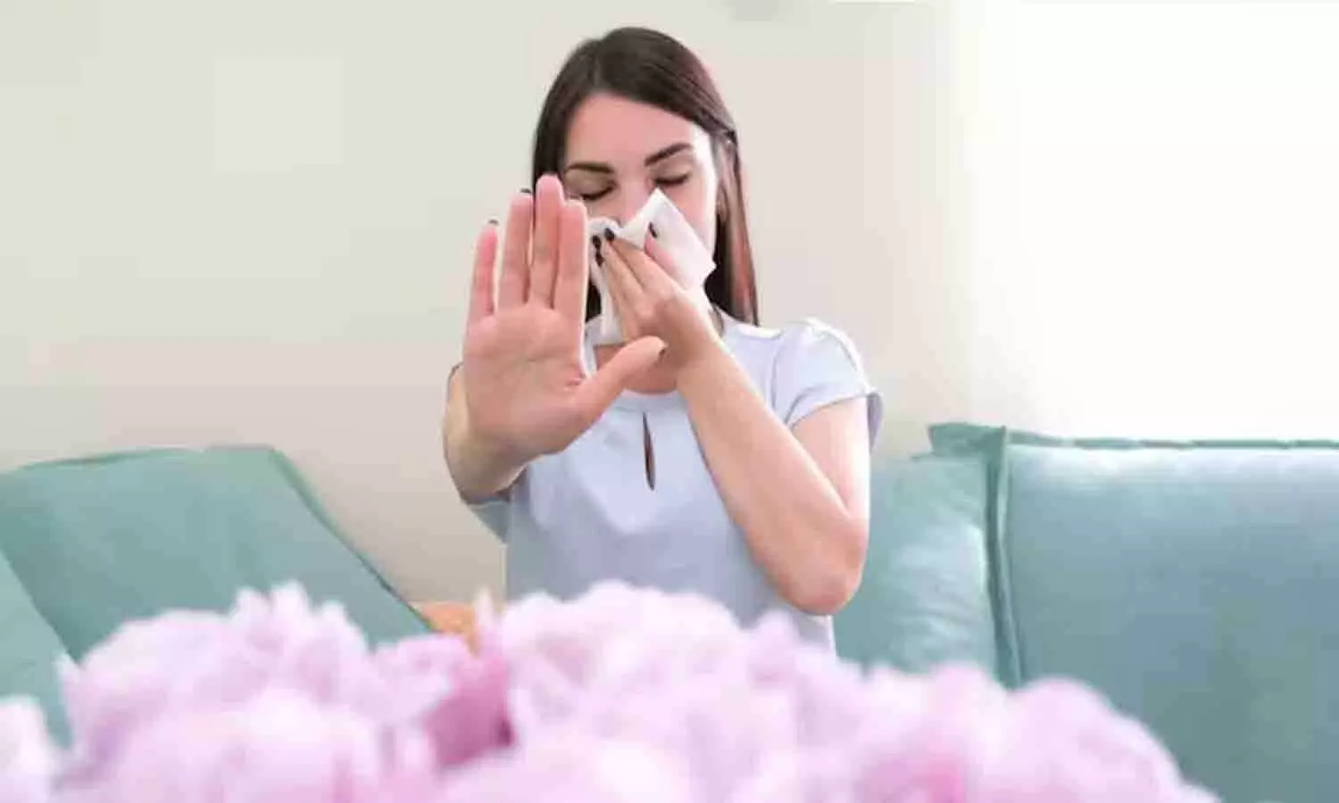 घर में घुसते ही आती है बदबू? जानें कारण और आसान उपाय | Home Smell Hacks