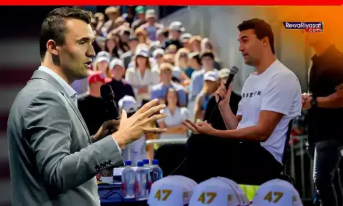 Charlie Kirk Murder: ट्रंप समर्थक और राइट विंग एक्टिविस्ट चार्ली कर्क की हत्या, मास शूटिंग के सवाल का जवाब देते समय गोली मारी गई