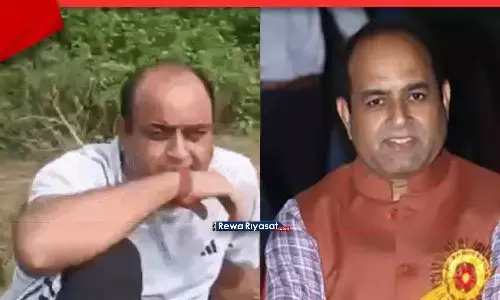 रीवा में BJP नेता दिवाकर द्विवेदी के दो वीडियो वायरल: हनी ट्रैप या कुछ और? पूर्व जनपद सदस्य बोले- गनपॉइंट पर लड़की संग वीडियो बनाया, एक करोड़ मांगे
