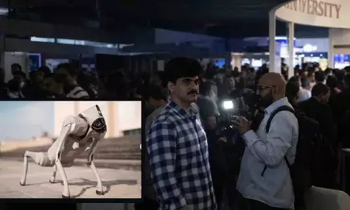 इंडिया AI इम्पैक्ट समिट 2026 में हंगामा: Galgotias University को स्टॉल खाली करने का निर्देश, चीनी Robodog को अपना बताने के आरोप