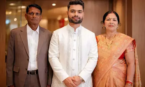 रिंकू सिंह के पिता की तबीयत बिगड़ी, टीम से घर लौटे बल्लेबाज़; जिम्बाब्वे मैच पर सस्पेंस