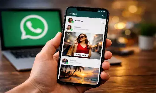 अब Status के बीच दिखेंगे विज्ञापन