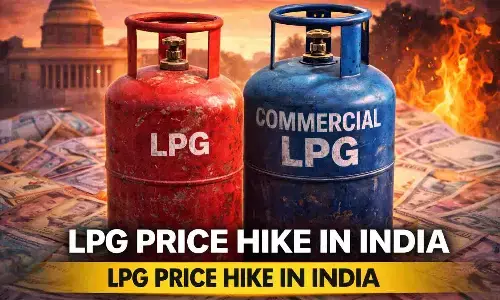 LPG Cylinder Price Hike: घरेलू गैस सिलेंडर 60 रुपए महंगा, कॉमर्शियल सिलेंडर 115 रुपए बढ़ा