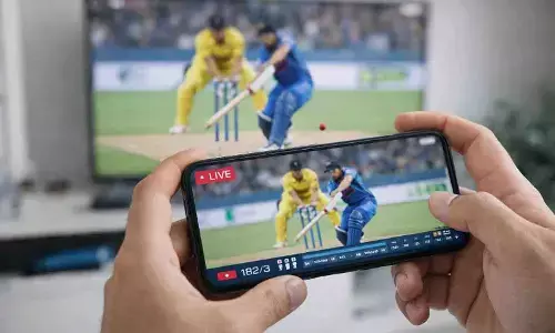 अब मोबाइल पर बिल्कुल फ्री देखें Cricket Live TV और मैच का हर लम्हा। अब मोबाइल पर बिल्कुल फ्री देखें Cricket Live TV और मैच का हर लम्हा।