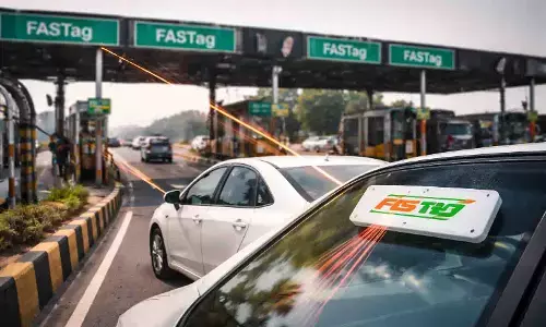 FASTag Annual Pass Price Hike 2026: 1 अप्रैल से महंगा होगा FASTag पास, अब देना होगा ₹3,075 FASTag Annual Pass Price Hike 2026: 1 अप्रैल से महंगा होगा FASTag पास, अब देना होगा ₹3,075