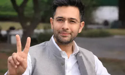 AAP ने राघव चड्ढा को राज्यसभा उपनेता पद से हटाया: कहा- सदन में पार्टी की तरफ से कुछ नहीं बोलेंगे, आम आदमी से जुड़े कई मुद्दे उठा चुके