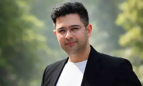 AAP Internal Rift: राघव चड्ढा हटाए गए, बोले- आवाज दबाई गई, मैं सैलाब बनकर लौटूंगा; आम आदमी पार्टी बोली- डर गए क्या?