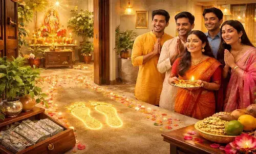 अचानक तुलसी हरी-भरी हो गई है? वास्तु शास्त्र के अनुसार ये माँ लक्ष्मी के आगमन के गुप्त संकेत हैं। अचानक तुलसी हरी-भरी हो गई है? वास्तु शास्त्र के अनुसार ये माँ लक्ष्मी के आगमन के गुप्त संकेत हैं।